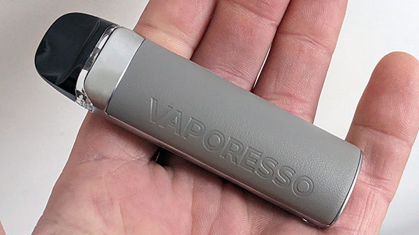 The back of the Luxe Q2 Pod Kit device